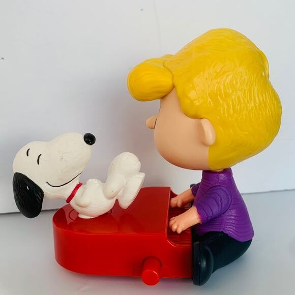 NEW Peanuts Action Figure - Picture 3 of 13